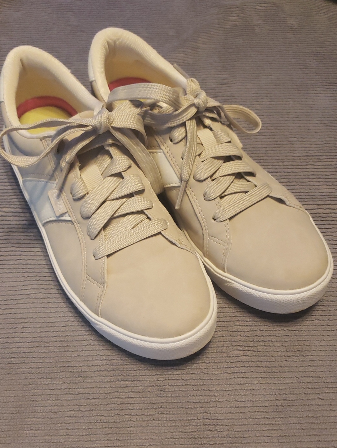 Women's Casual Lace-Up Sneakers In Beige